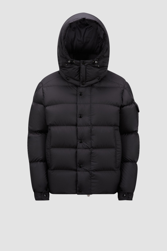 BLACK Moncler Maya 70 Short Down Jacket