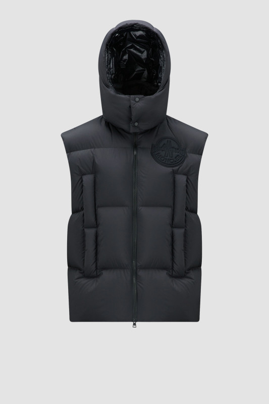 BLACK APUS DOWN VEST